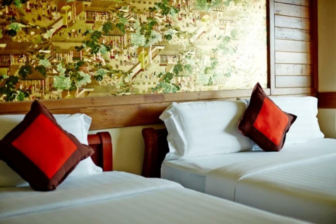 Ease Jomtien Hotel Extérieur photo