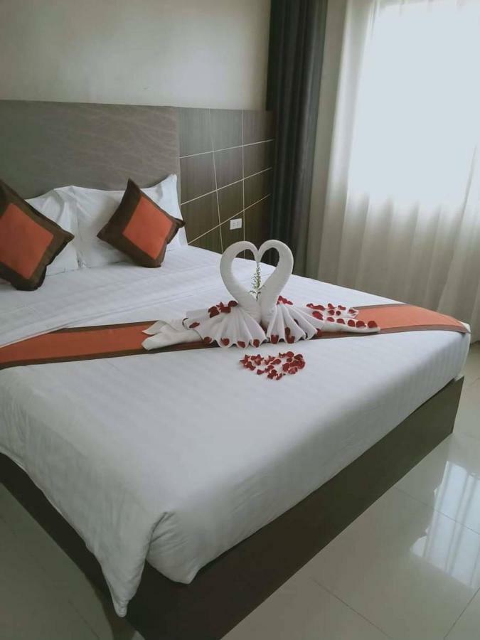 Ease Jomtien Hotel Extérieur photo